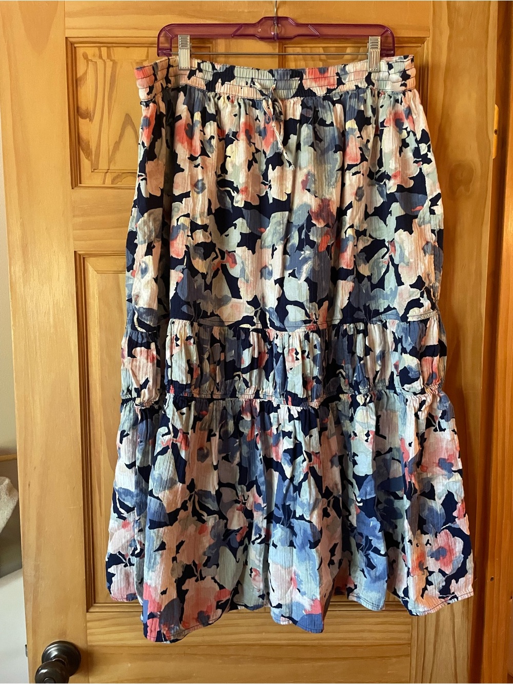 Wonderly Tiered Floral A-Line Skirt in Navy, Coral & Light Blue